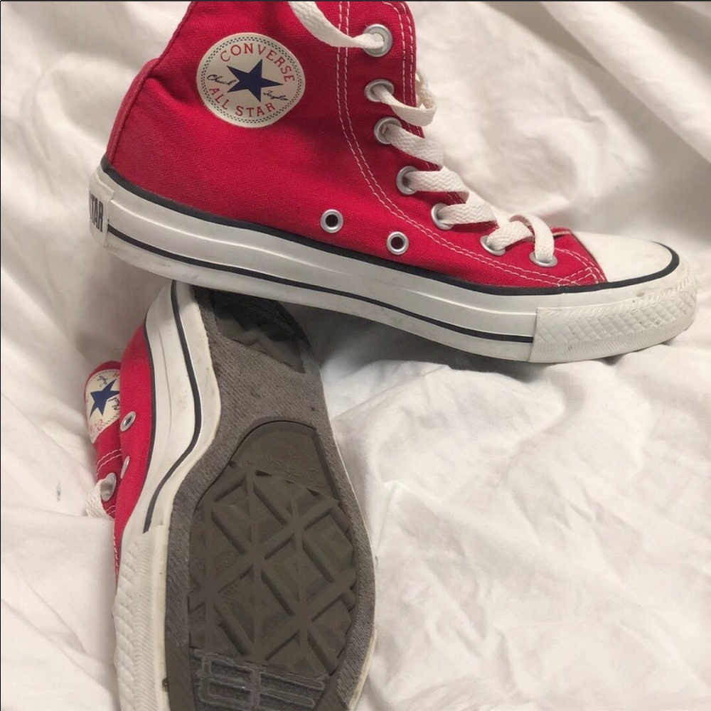 red converse high tops